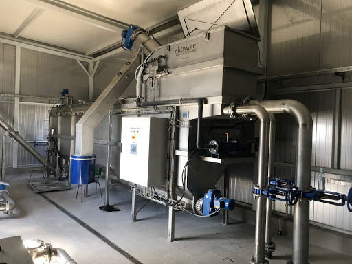 Firma Ekowater podpisała umowę o współpracy badawczo-rozwojowej z Gminą Ostrowite