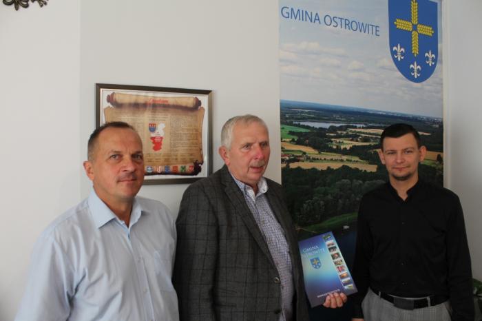 Umowa na kanalizację Tomaszewa i Kąpiela podpisana